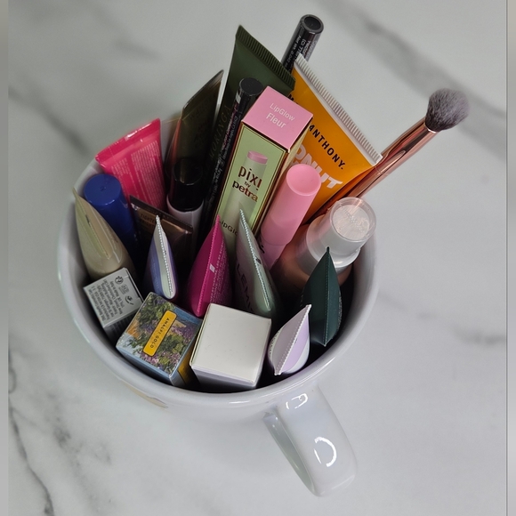 Assorted Ipsy Products In An Oversized Gudetama Mug - Sample Sizes - New - Picture 10 of 15